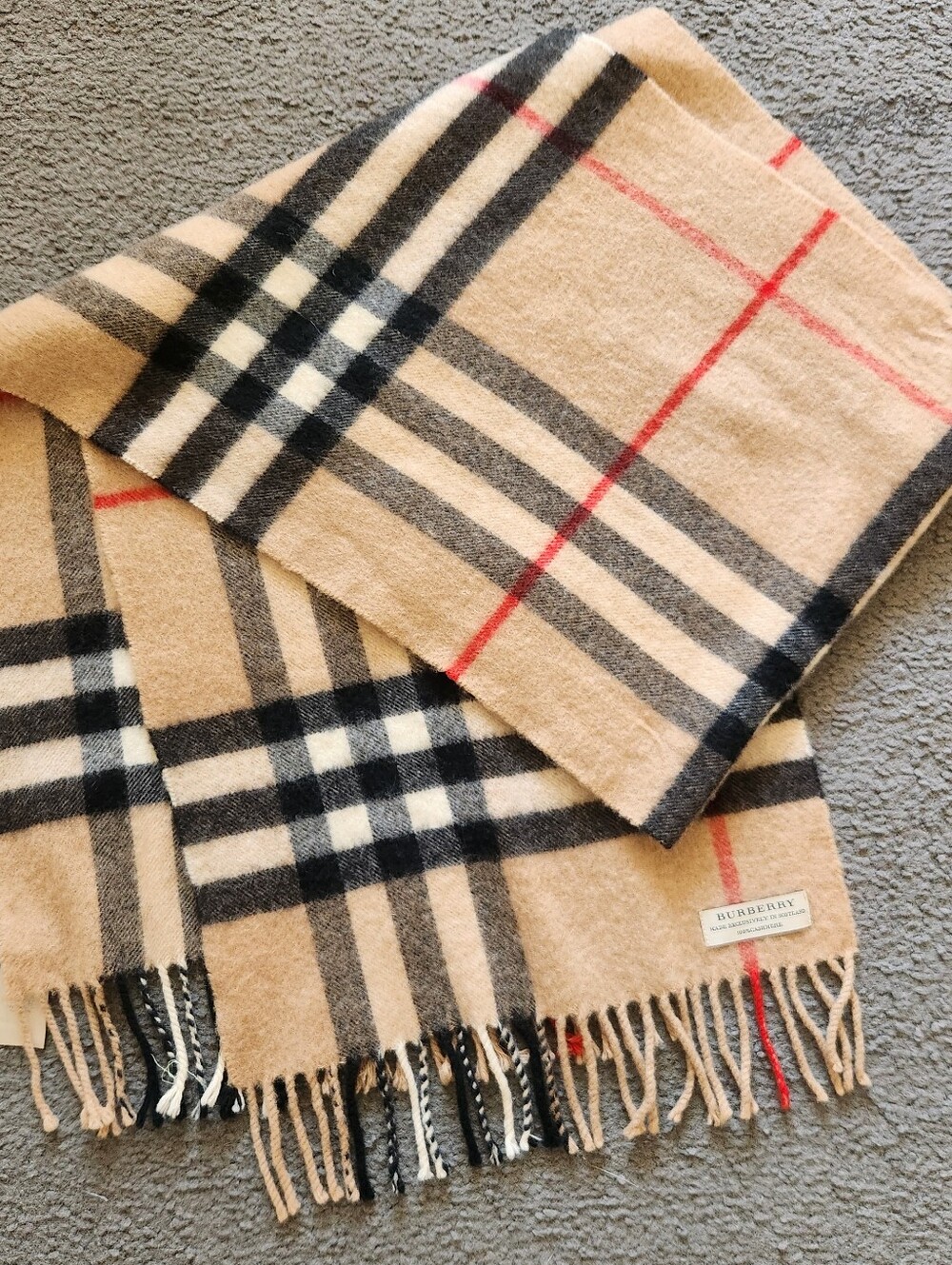 BURBERRY Classic Check 100% Cashmere Scarf Made Scotland Fringe 12.5 x 64